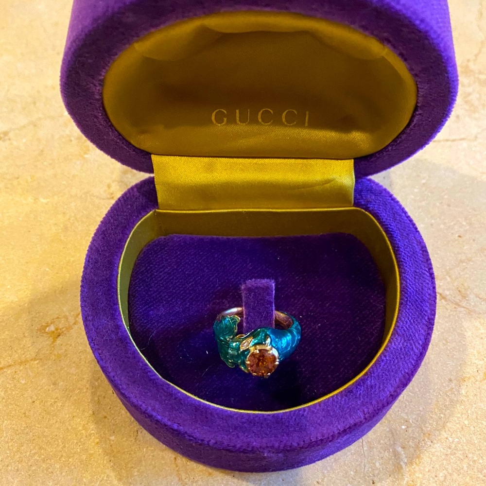 GUCCI Feline 18K Gold Green Enamel Diamond Ring
